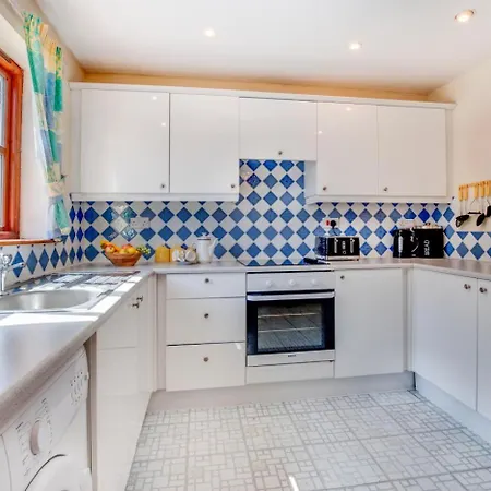 Дом отдыха 2 Bed In Oc-w086 *