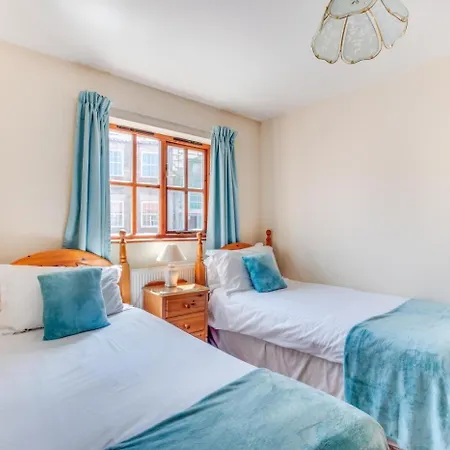 Дом отдыха 2 Bed In Whitby Oc-W086